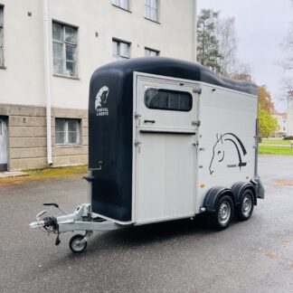 Cheval Liberte Touring One (2018)  – käytetty hevostraileri