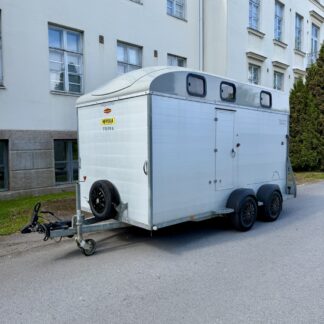 Böckmann Mega Portax CFF (2014) – käytetty hevostraileri