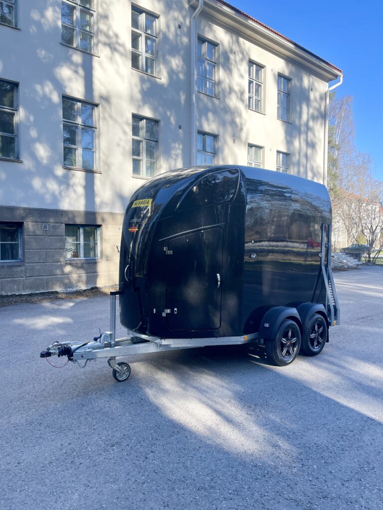 Böckmann Comfort 22 (2026) – uusi hevostraileri (sis. alv. 25,5%)