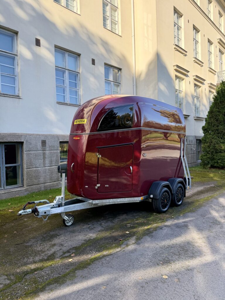 Böckmann Comfort Esprit (2026) – uusi hevostraileri (sis. alv. 25,5%)